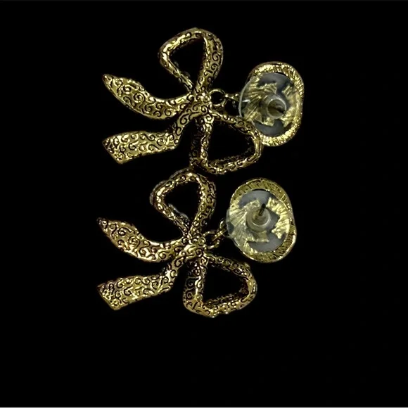 Elegant Gold-Tone Bow Earings with Gemstones - Picture 2 of 3